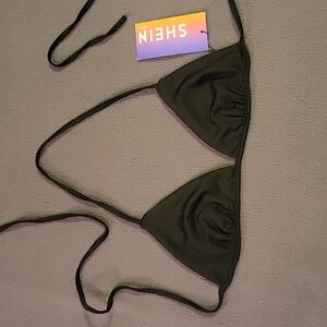 💙🍭 5 for $25🍭 NWT SHEIN TRIANGLE TOP